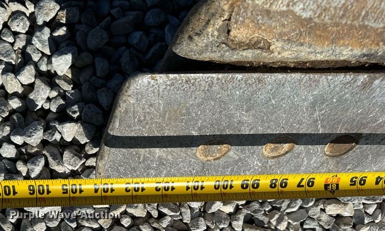 image for item DL4352 2002 Caterpillar D4G XL dozer