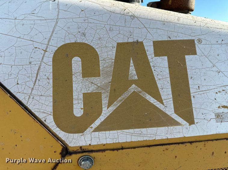 image for item DL4352 2002 Caterpillar D4G XL dozer
