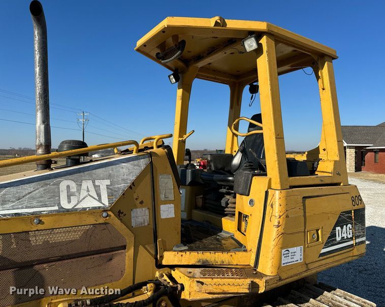 image for item DL4352 2002 Caterpillar D4G XL dozer