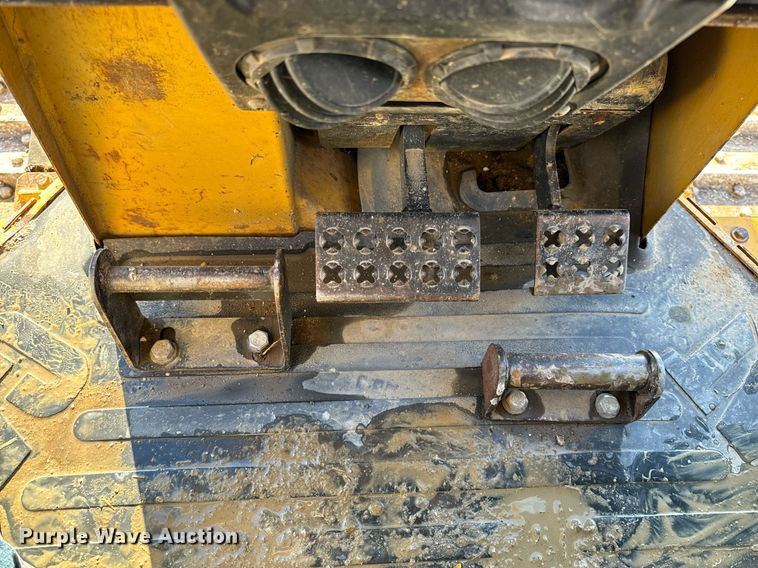 image for item DL4352 2002 Caterpillar D4G XL dozer