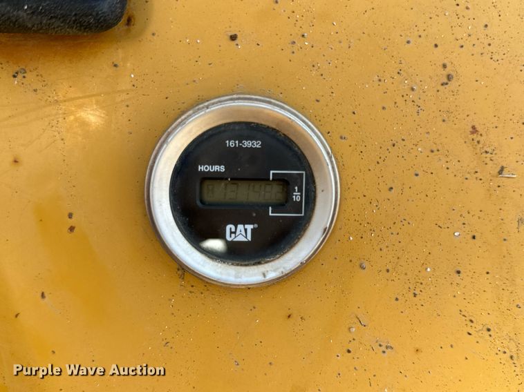 image for item DL4352 2002 Caterpillar D4G XL dozer