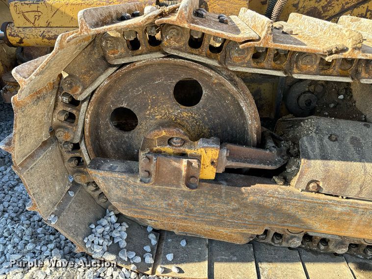 image for item DL4352 2002 Caterpillar D4G XL dozer