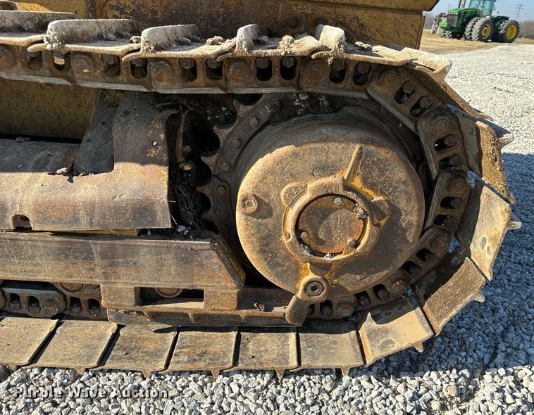 image for item DL4352 2002 Caterpillar D4G XL dozer