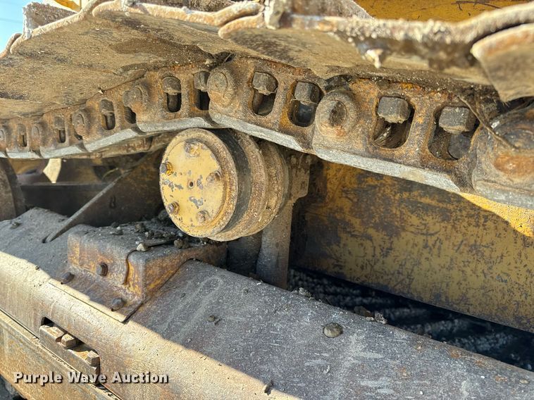 image for item DL4352 2002 Caterpillar D4G XL dozer