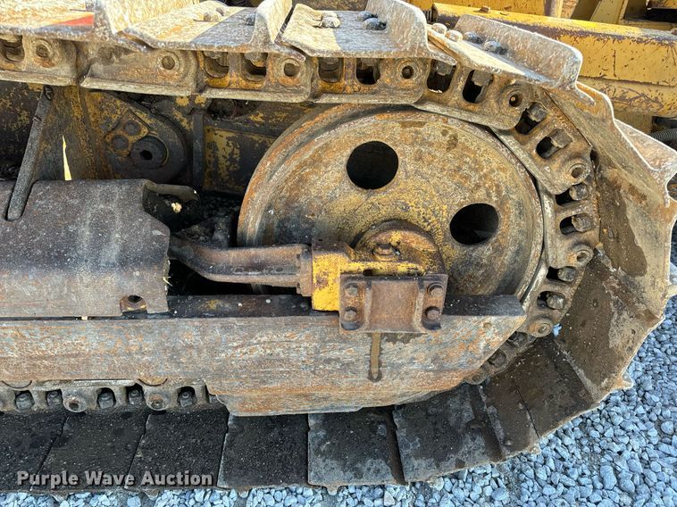 image for item DL4352 2002 Caterpillar D4G XL dozer