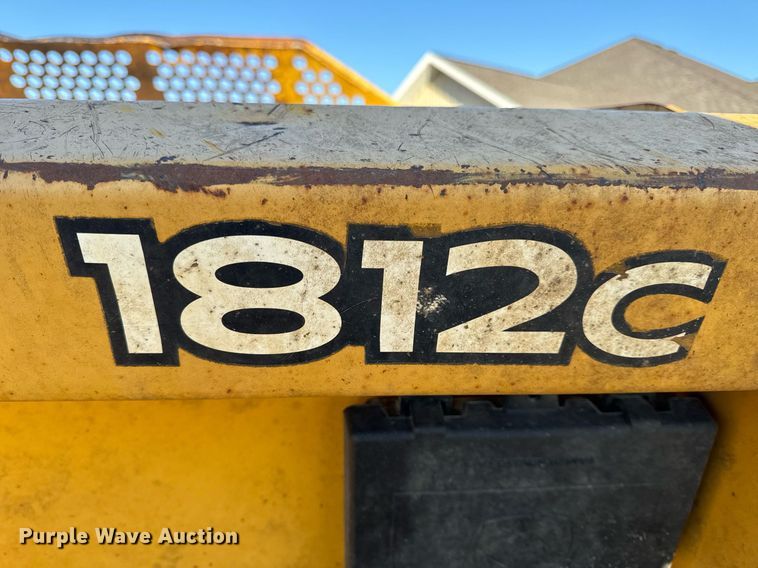 image for item DL4354 2004 John Deere 1812C scraper