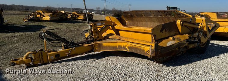 image for item DL4355 2006 John Deere 1814C scraper