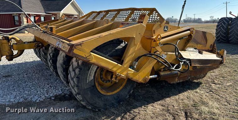 image for item DL4355 2006 John Deere 1814C scraper