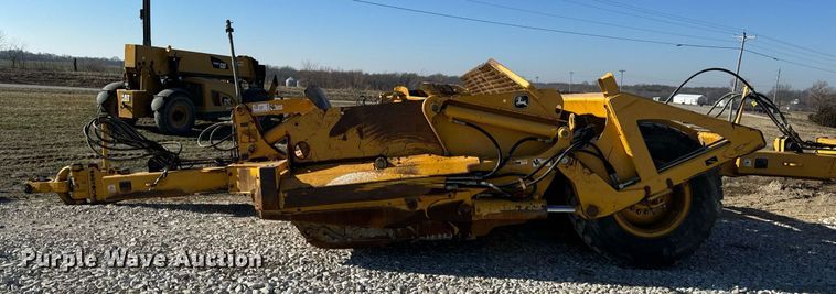 image for item DL4355 2006 John Deere 1814C scraper