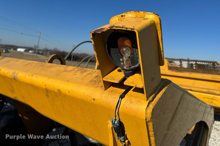 image for item DL4355 2006 John Deere 1814C scraper