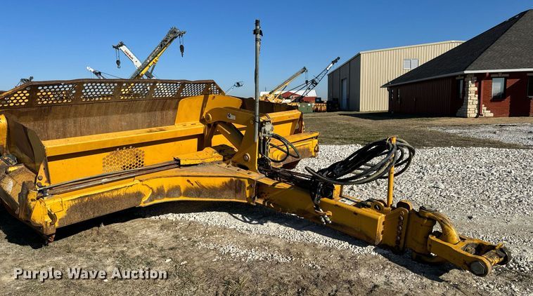 image for item DL4355 2006 John Deere 1814C scraper