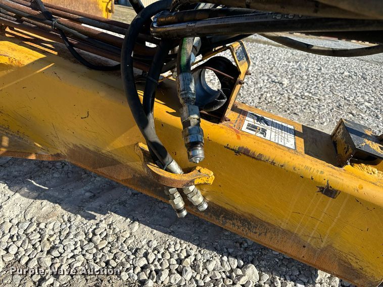 image for item DL4355 2006 John Deere 1814C scraper