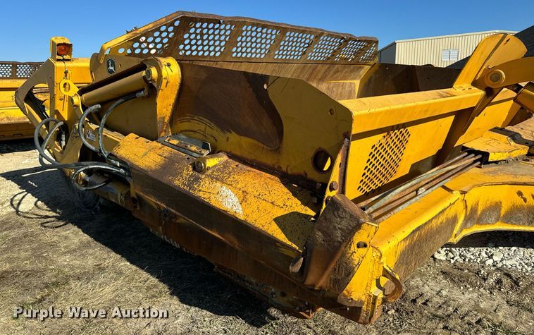 image for item DL4355 2006 John Deere 1814C scraper