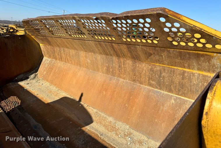 image for item DL4355 2006 John Deere 1814C scraper