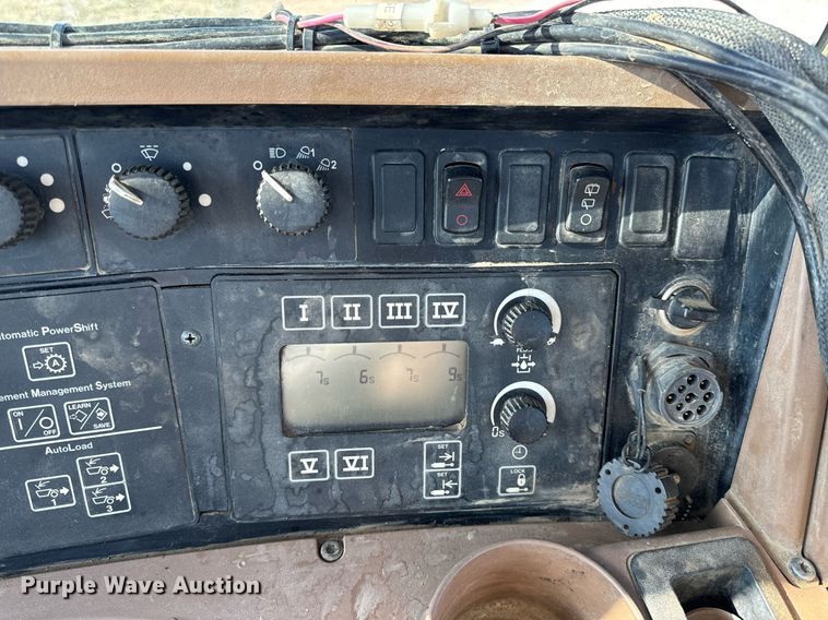 image for item DL4356 2011 John Deere 9630 Scraper Special 4WD tractor