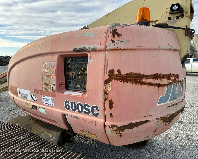 image for item DL4358 2001 JLG 600SC boom lift