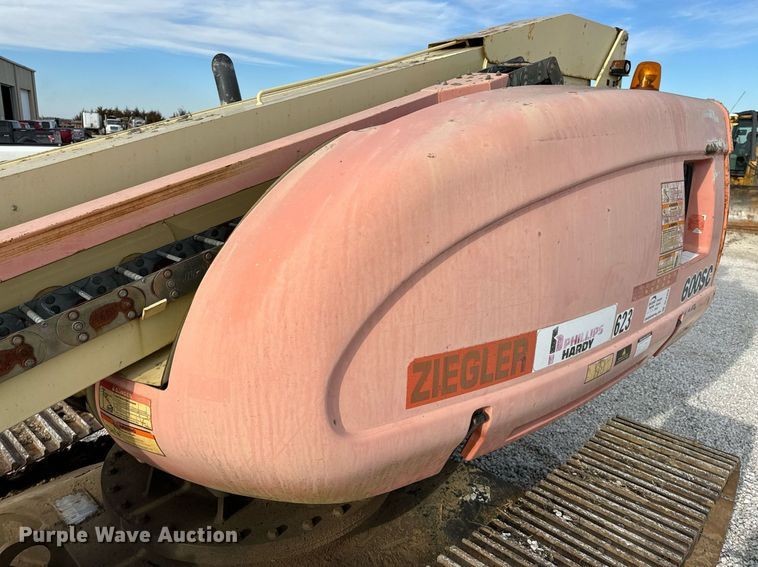 image for item DL4358 2001 JLG 600SC boom lift