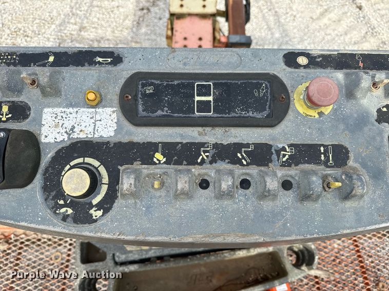 image for item DL4358 2001 JLG 600SC boom lift