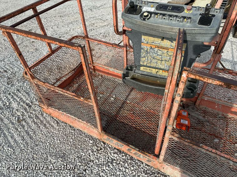 image for item DL4358 2001 JLG 600SC boom lift