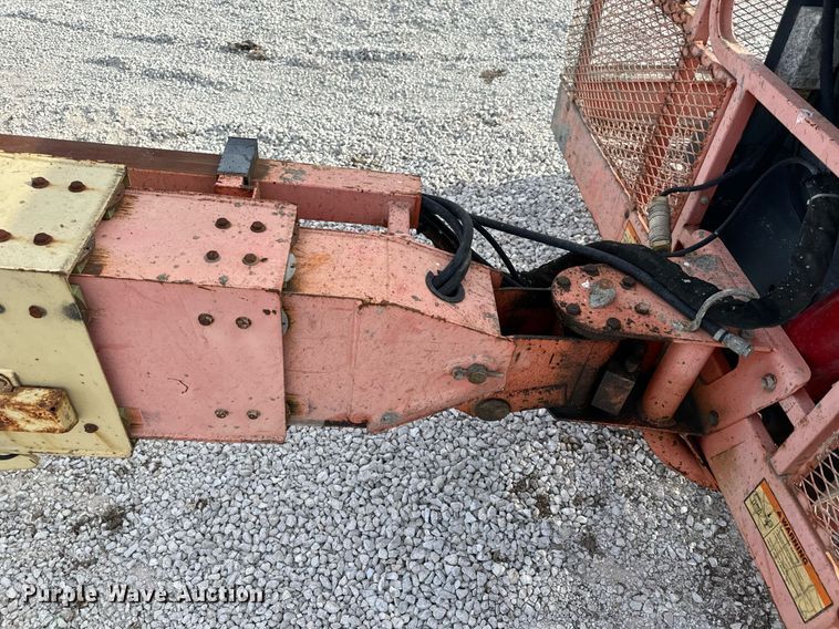 image for item DL4358 2001 JLG 600SC boom lift