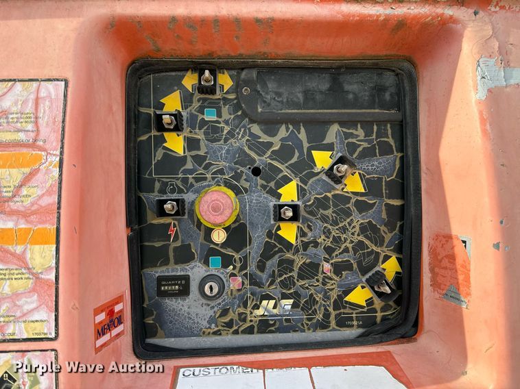 image for item DL4358 2001 JLG 600SC boom lift