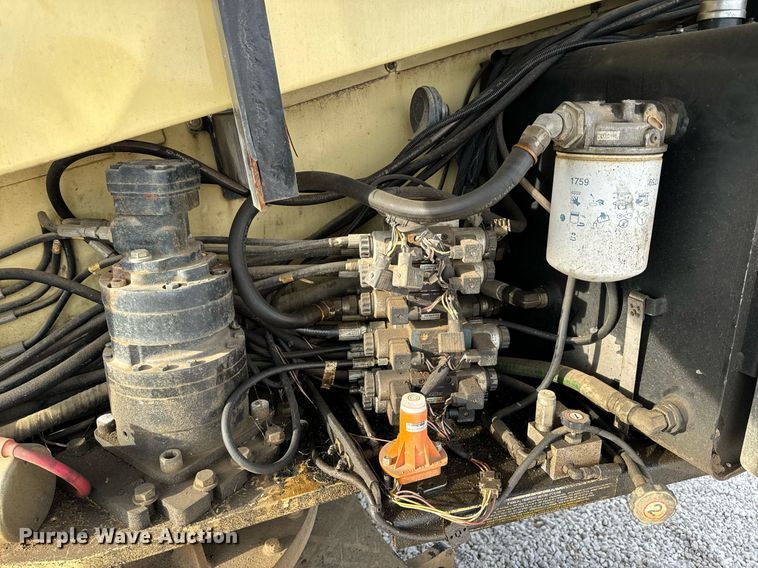 image for item DL4358 2001 JLG 600SC boom lift