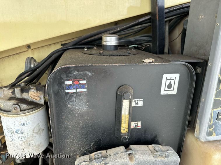 image for item DL4358 2001 JLG 600SC boom lift