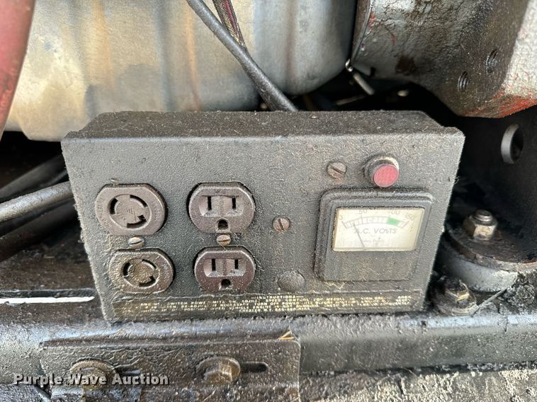 image for item DL4358 2001 JLG 600SC boom lift