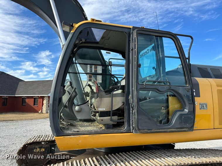 image for item DL4359 2015 John Deere 250G LC excavator