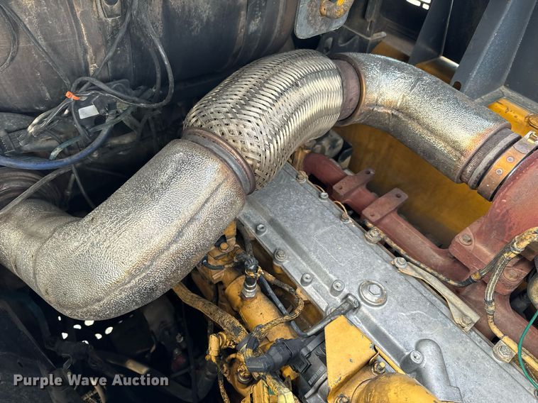 image for item DL4359 2015 John Deere 250G LC excavator