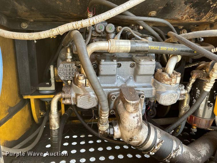 image for item DL4359 2015 John Deere 250G LC excavator