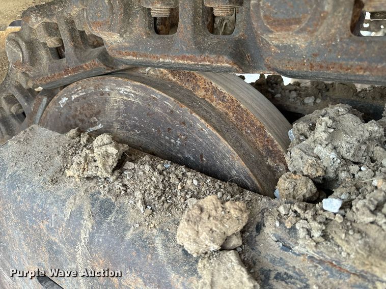 image for item DL4359 2015 John Deere 250G LC excavator