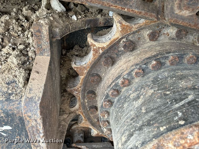 image for item DL4359 2015 John Deere 250G LC excavator