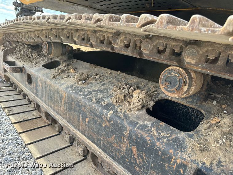 image for item DL4359 2015 John Deere 250G LC excavator