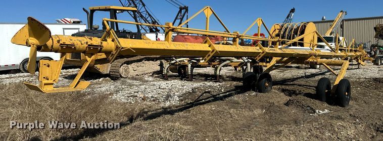 image for item DL4361 Farmstar  1503 manure spreader