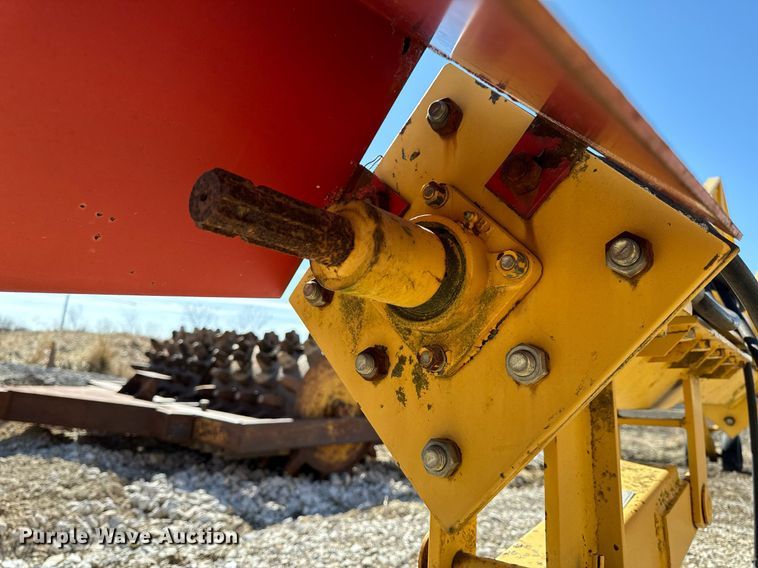 image for item DL4361 Farmstar  1503 manure spreader