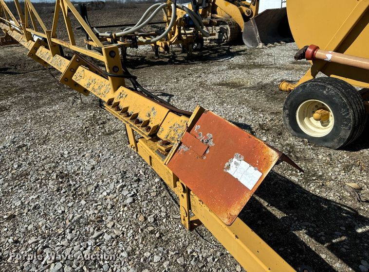 image for item DL4361 Farmstar  1503 manure spreader