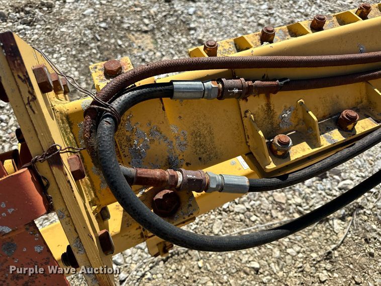 image for item DL4361 Farmstar  1503 manure spreader