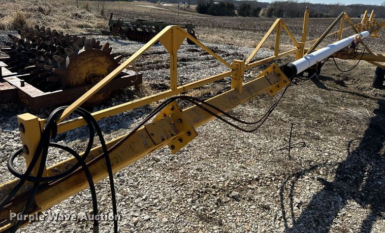 image for item DL4361 Farmstar  1503 manure spreader