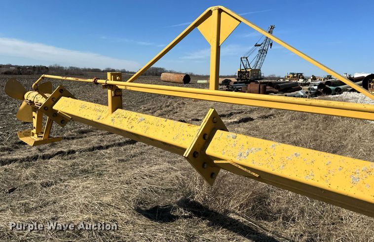 image for item DL4361 Farmstar  1503 manure spreader