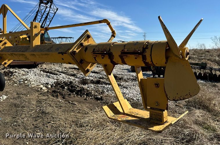 image for item DL4361 Farmstar  1503 manure spreader