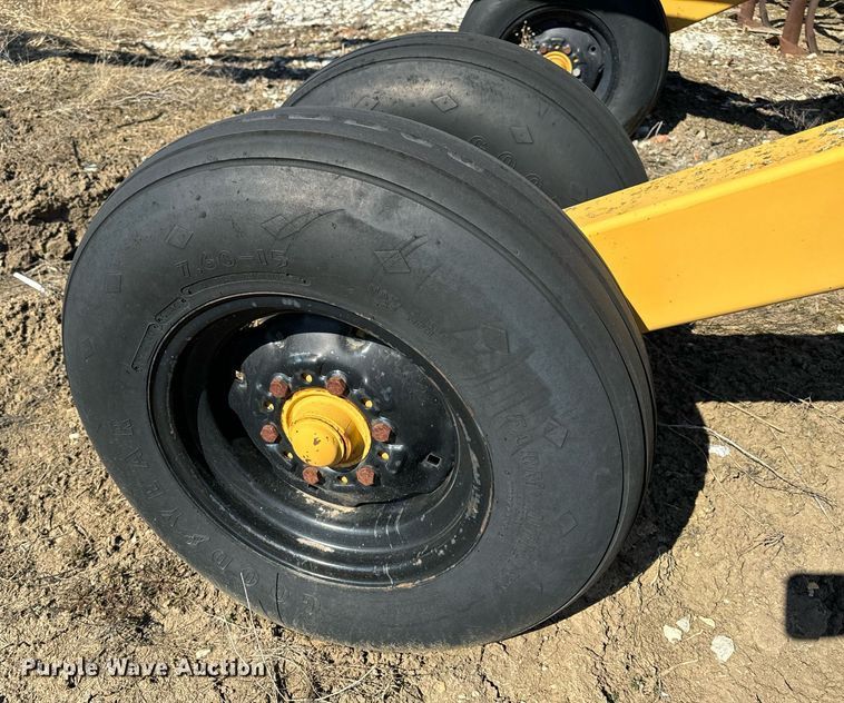 image for item DL4361 Farmstar  1503 manure spreader