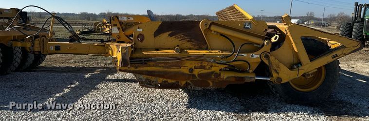 image for item DL4362 2006 John Deere 1814C scraper