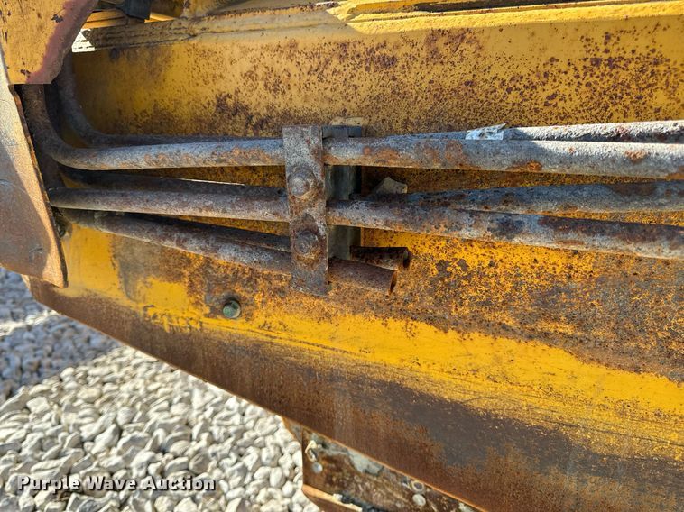 image for item DL4362 2006 John Deere 1814C scraper