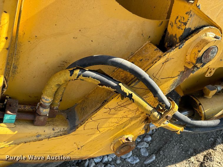 image for item DL4362 2006 John Deere 1814C scraper