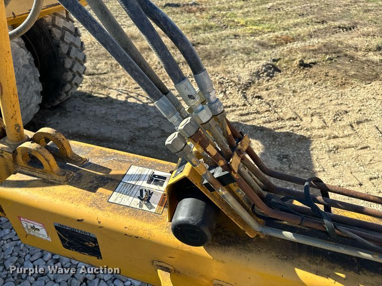 image for item DL4362 2006 John Deere 1814C scraper