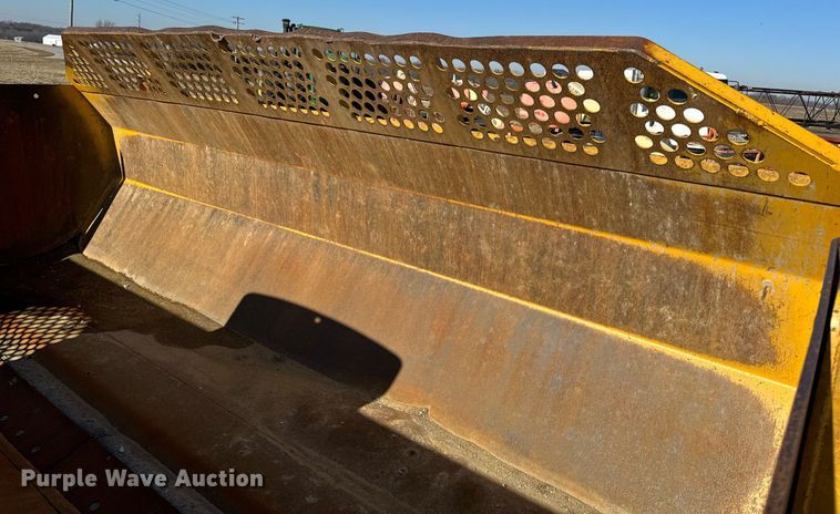 image for item DL4362 2006 John Deere 1814C scraper