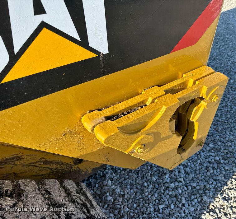 image for item DL4363 2015 Caterpillar 289D tracked skid steer loader