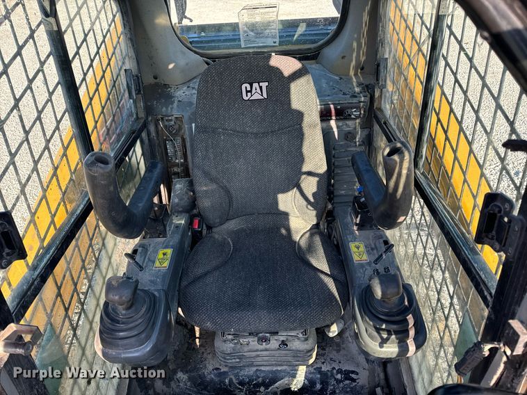 image for item DL4363 2015 Caterpillar 289D tracked skid steer loader