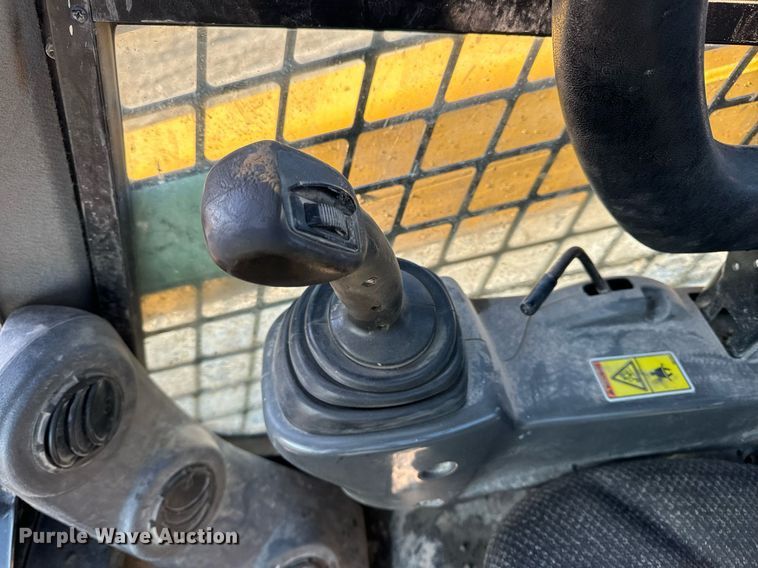 image for item DL4363 2015 Caterpillar 289D tracked skid steer loader